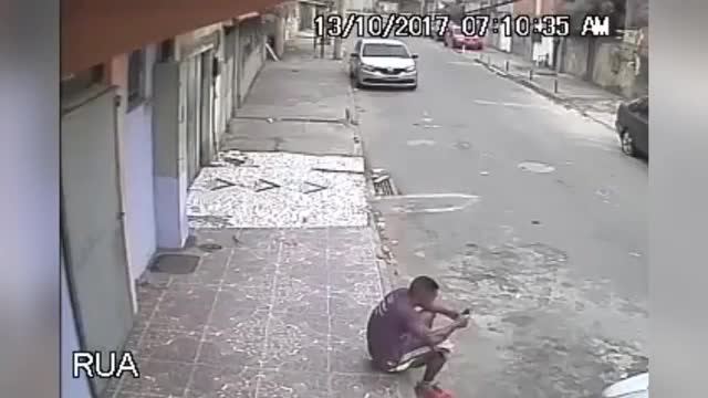 exclusive moment | camera me kaid ajeeb bhutiya | Viral Videos | Funny Moments Caught on Camera