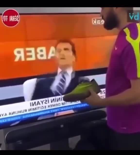 VaXXine Collapse or Shoe Smell ?