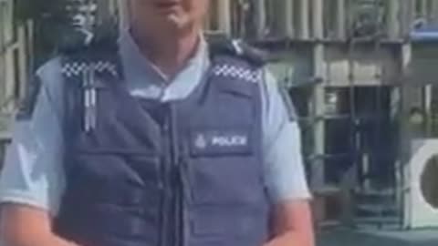 Police in New Zealand try and intimidate a mother and her childrens.