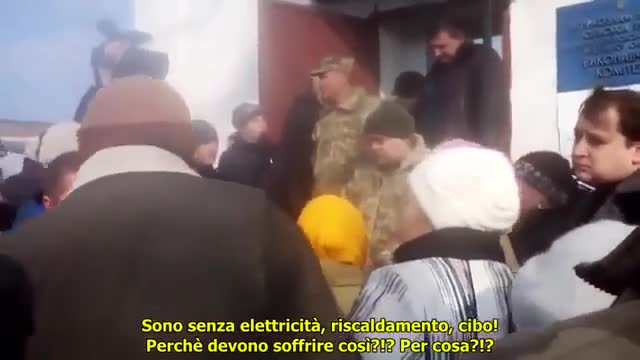 Ucraina 2015, proteste contro la leva obbligatoria.