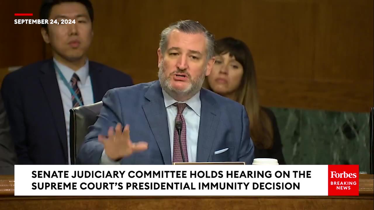 Sen. Ted Cruz (R-TX) questioned former AG Michael Mukasey about presidential immunity