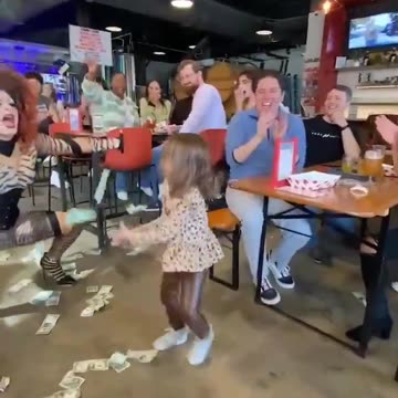 Όλοι οι ενήλικες σ' αυτό το video είναι για φυλακή. Αυτό το πράγμα είναι εντελώς αρρωστημένο....