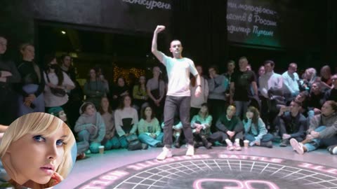 Robot Vall vs Meynuall Animation dance 