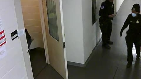 1665HQOB02PrisonerProcessingCell_2021-01-06_20h20min01s800ms.mp4