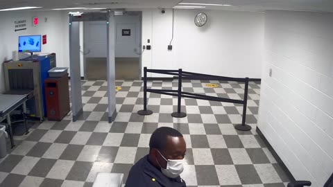 6134RHOBG3G308CLobby8Entrance_2021-01-06_18h00min01s673ms.mp4