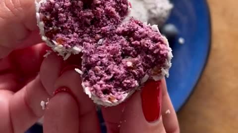 Croquettes with Blueberries and Oatmeal