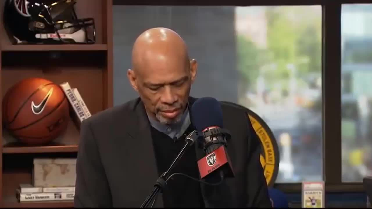 Kareem Abdul-Jabbar on if LeBron passes him on the scoring list & he'll be on Lakers' Mt. Rushmore