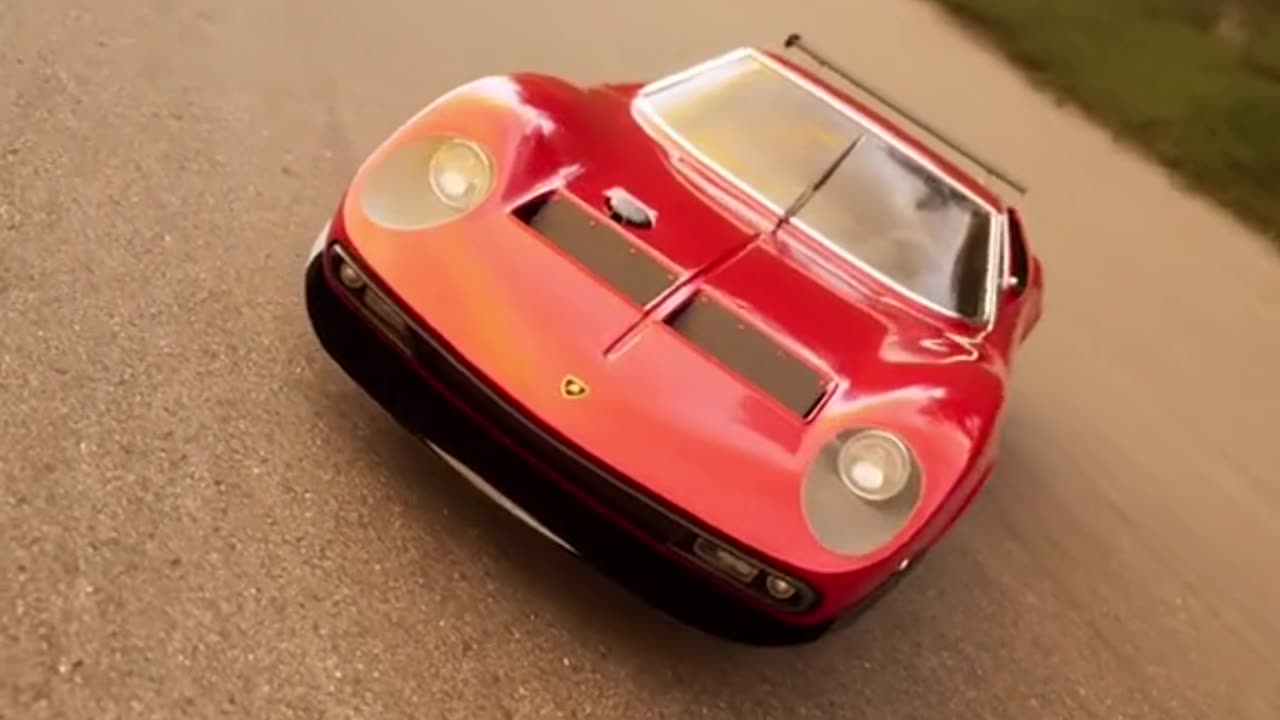 Lamborghini Miura SVJ