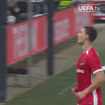 A memorable #UEL debut for Ruben van Bommel ✨