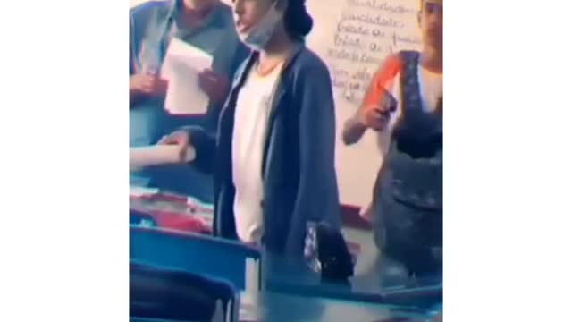 Control Control . I have a gun 😡