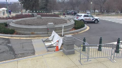 7214USCG00SenatePlazaOutbound_2021-01-06_09h40min00s553ms.mp4