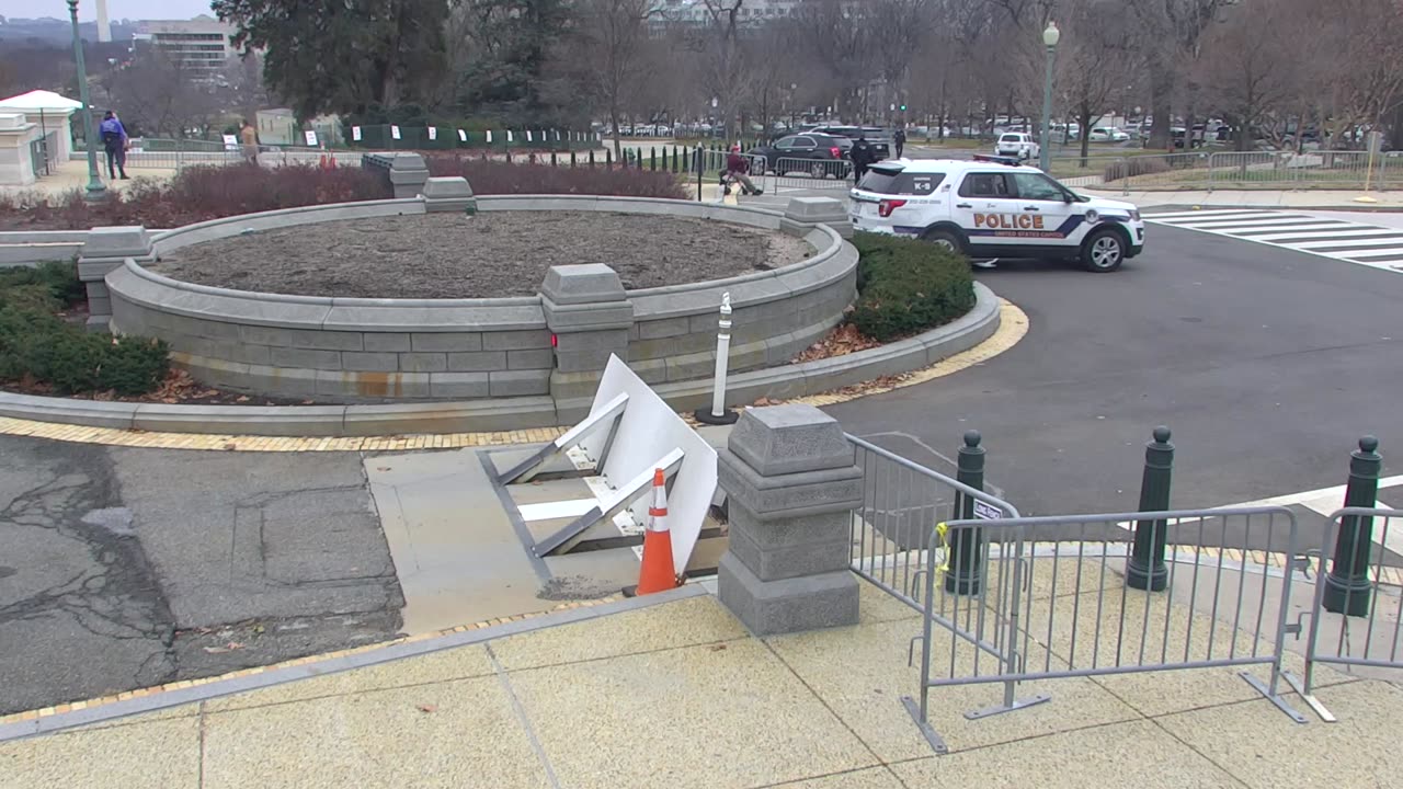 7214USCG00SenatePlazaOutbound_2021-01-06_09h40min00s553ms.mp4