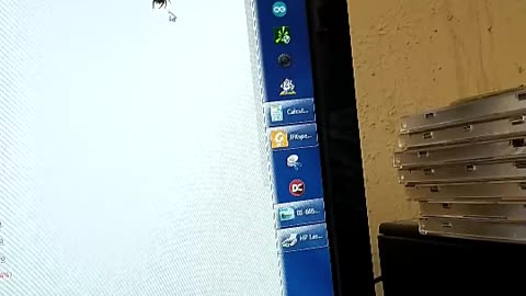 Spider be like on monitor.