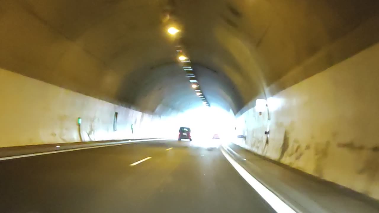 Tunnel