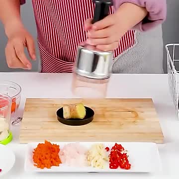 1Pc Onion chopper Hand Pressure Garlic Onion Cutter Chop Tomato Crusher Fruit Vegetable Tools