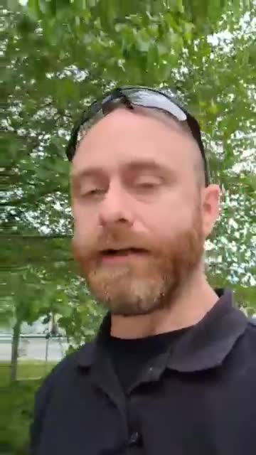 This dude REALLY didn't want the job! HAHAHA