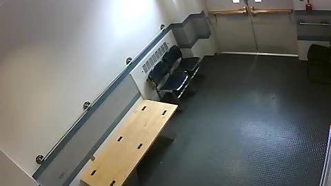 1657HQOB02PrisonerProcessingLobby_2021-01-06_11h40min00s550ms.mp4