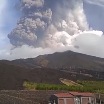 Italy Volcano: Etna eruption 10-23-2021