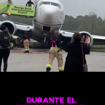 El tren de un Boeing colapsa tras aterrizar en EE.UU.
