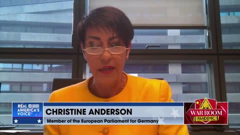 Safety on board a plane is no longer guaranteed because crew vaccinated