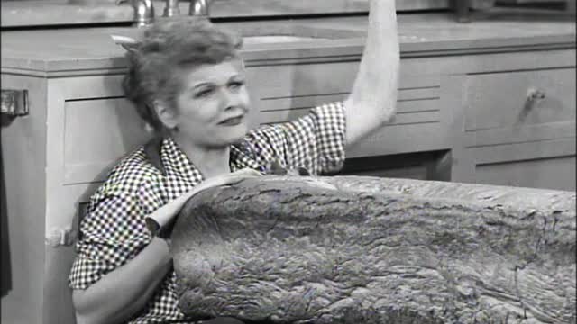 I Love Lucy Season 1 Episode 25 - Pioneer Women