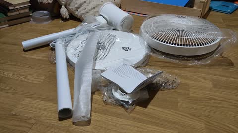 2022-07-16 (6) - Unboxing ventilateur + bouffe + tri des livres - Twitch Triskelina