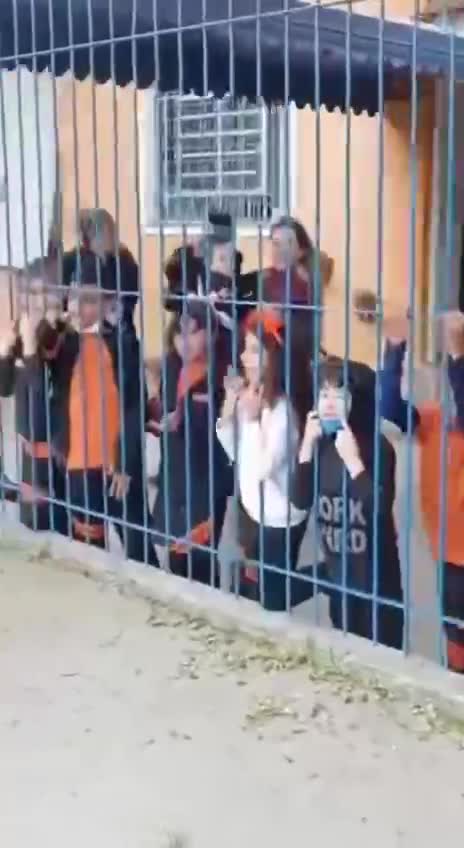 Niños apoyan a Bolsonaro