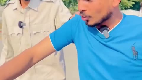 Police balo ko pagal smaja