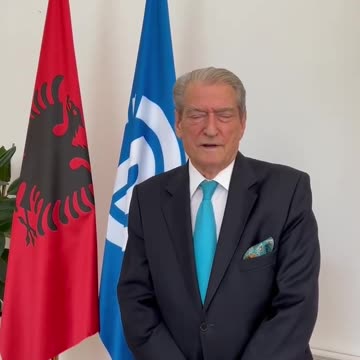 Berisha uron besimtarët myslimanë: Gëzuar Kurban Bajramin, këtë Ditë të Shenjtë