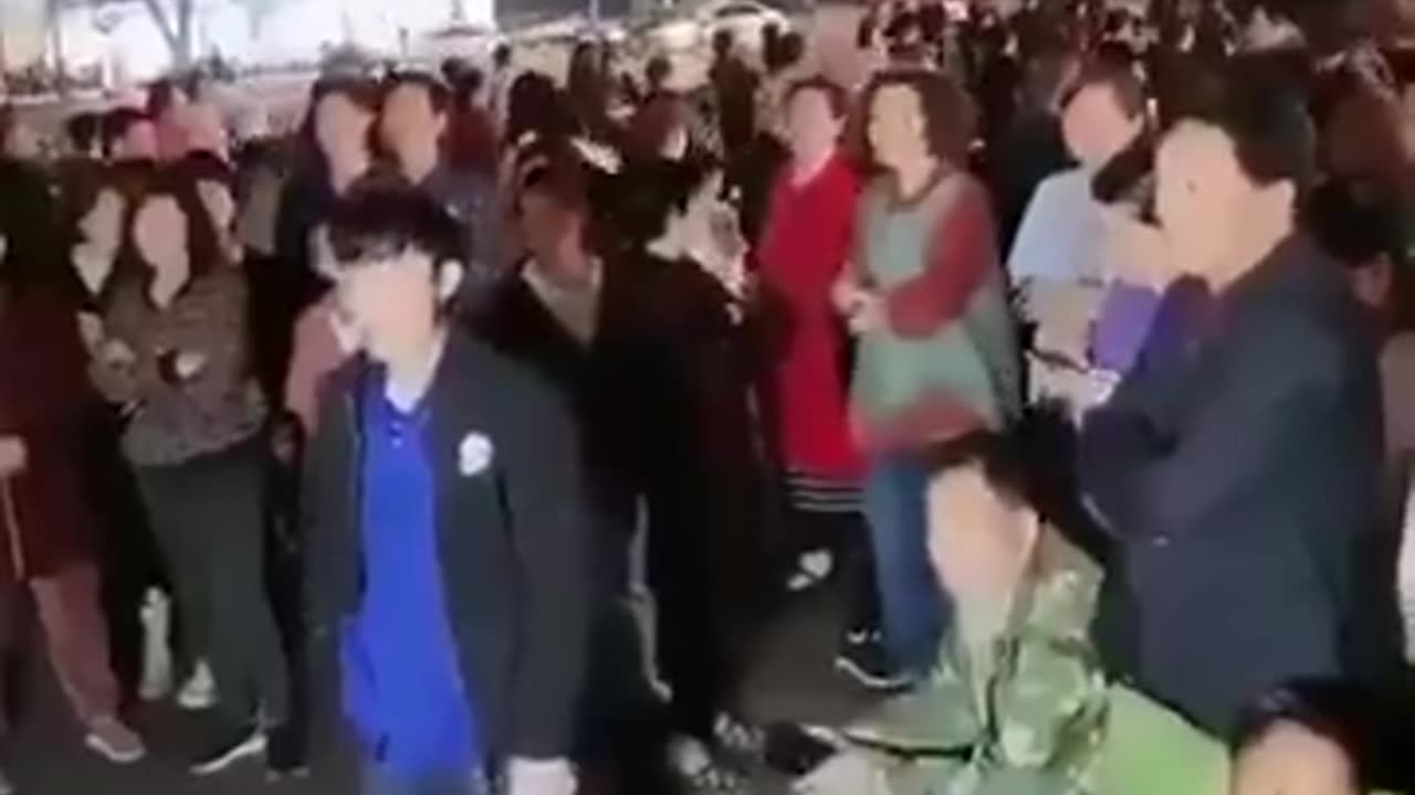 太炸裂了！外卖小哥真的是多才多艺！