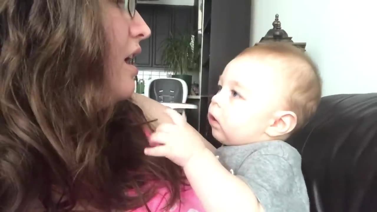 Baby get emotion when mom sings songs