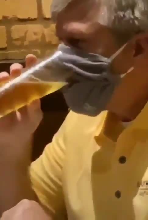 zaszczYpieni w knajpie