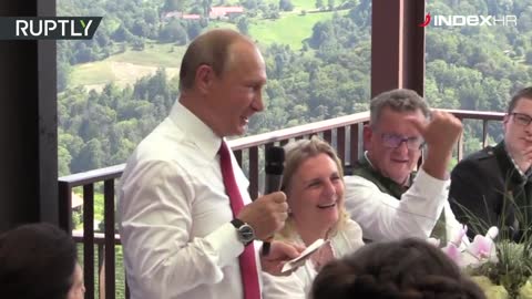 Putinov valcer s ausrijskom ministricom Karin Kneissl na njenom vjenčanju