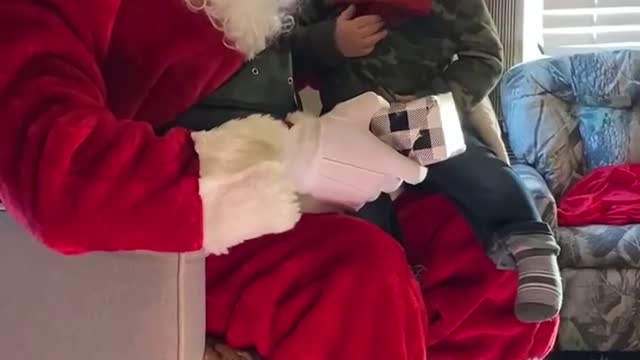 MUST WATCH SANTA & LITTLE TUCKER