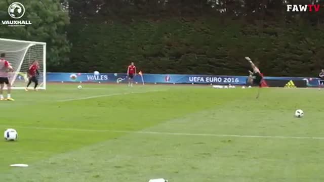 Gareth Bale scores a stunner in training before Wales vs England