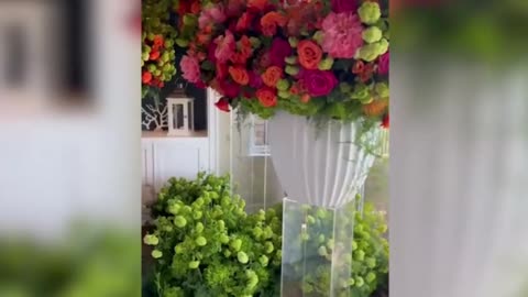 Kourtney Kardashian shows off large collection of bday flowers