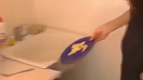 She can't cook