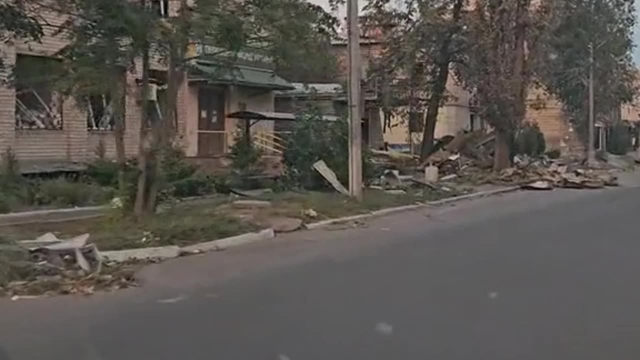 🇷🇺🇺🇦Video from the frontline Pokrovsk, which the Russian army approached.