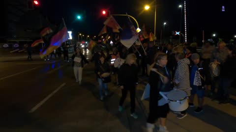 Wolgast - Der Demozug kehrt zurück und Abschluß der Kundgebung 06-09-2022