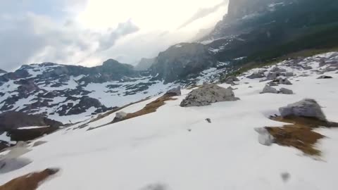 Mountain_Landscape_With_Snow