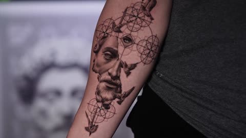 BLACK and GREY MARCUS AURELIUS TATTOO | TIMELAPSE