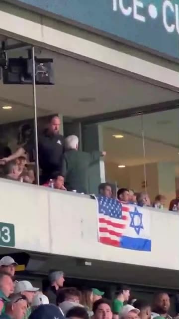 George Norcross removed from Eagles game for hanging Israel flag
