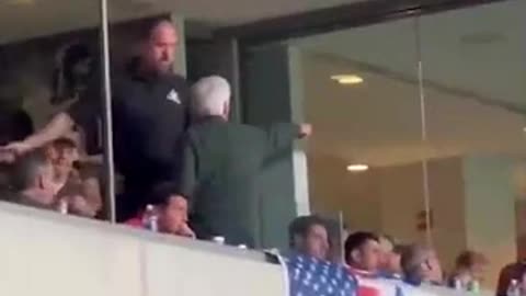 George Norcross removed from Eagles game for hanging Israel flag