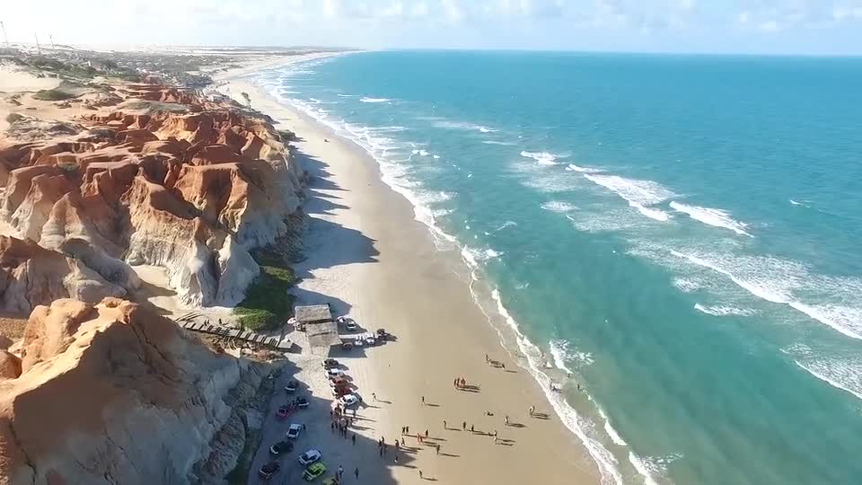 A Beautiful Beach With Turquoise Water 😍😎