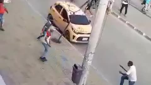 Pelea de vendedores ambulantes