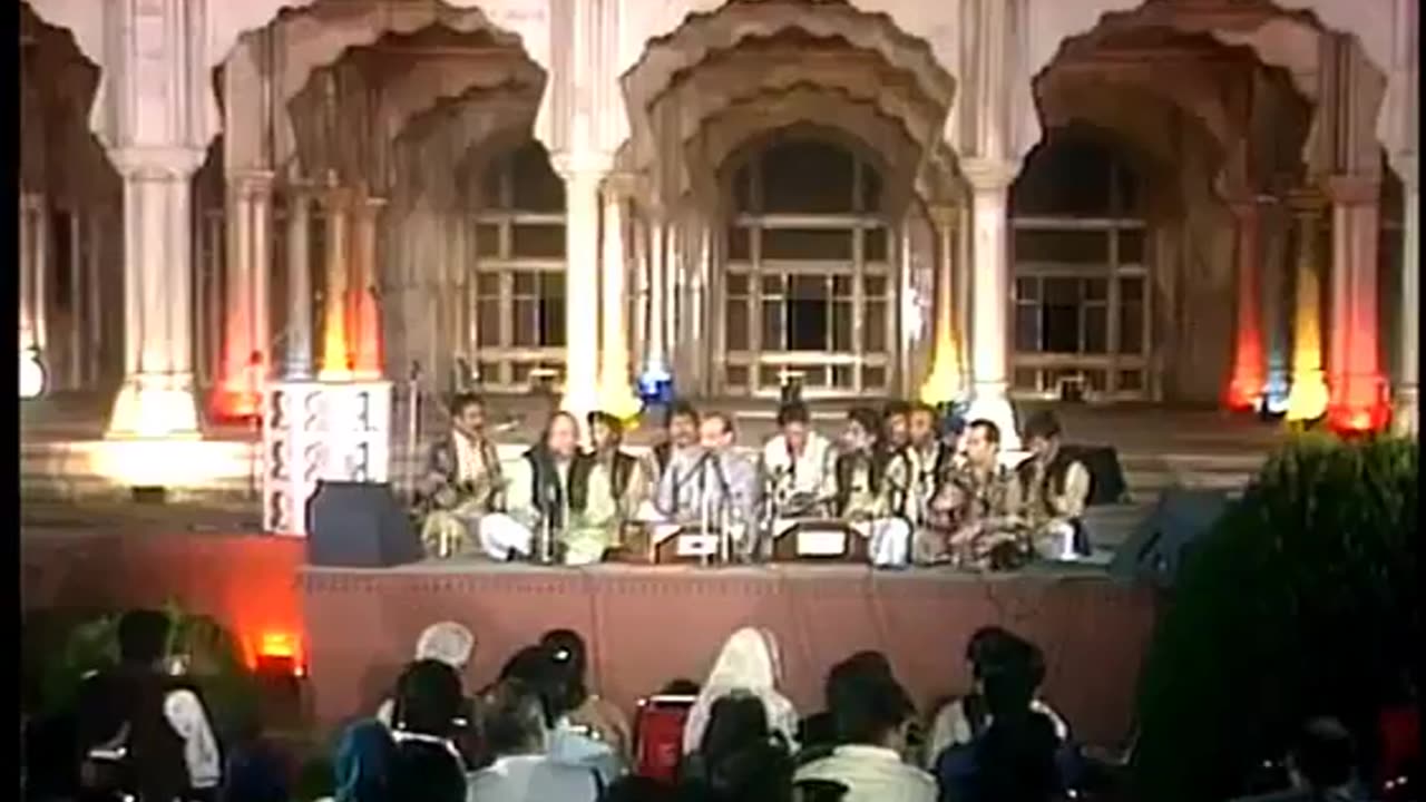 live Song of Nusrat Fateh Ali Khan HD