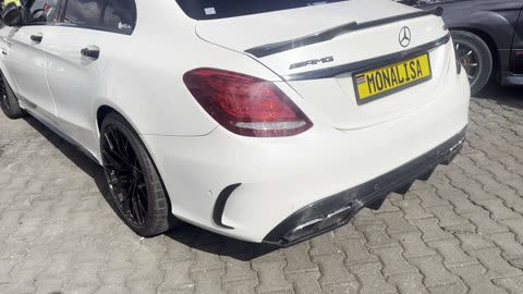 Mercedes C63 amg V8 biturbo exterior