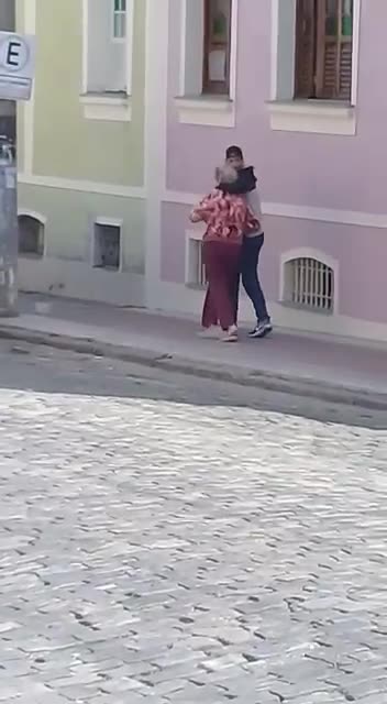 Migrant attacks an old Lady in Spain and get instantly shooted from the Police - No Regrets [18+]