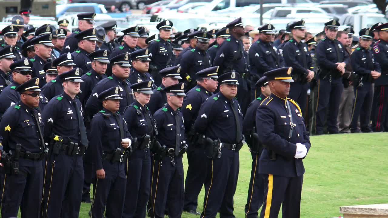 A life without Law Enforcement? “Really “ 👮🏼👮🏻‍♂️👮🏻‍♂️👮🏼😆👌