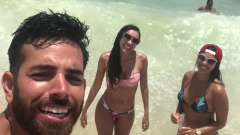 Beach Selfie Slam